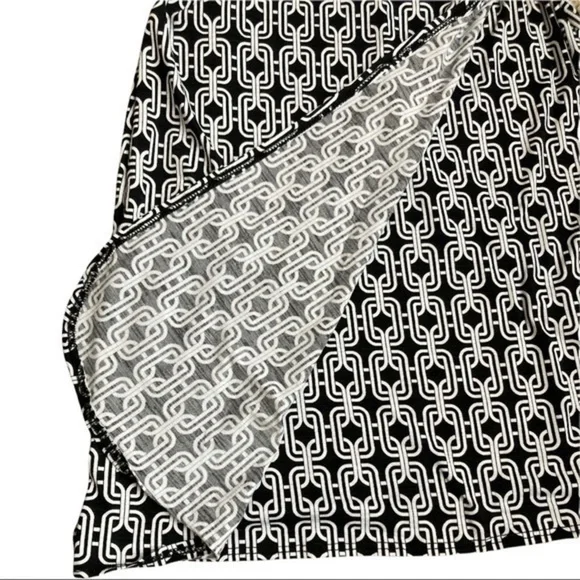 Touch9 no size small/med stretchy wraparound Black & white geometric shape dress - Picture 10 of 10